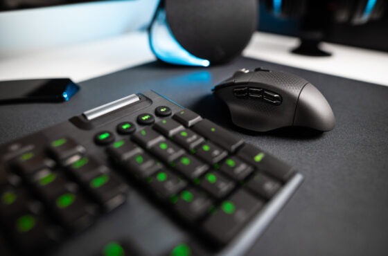 Nová bezdrátová herní myš Logitech G604