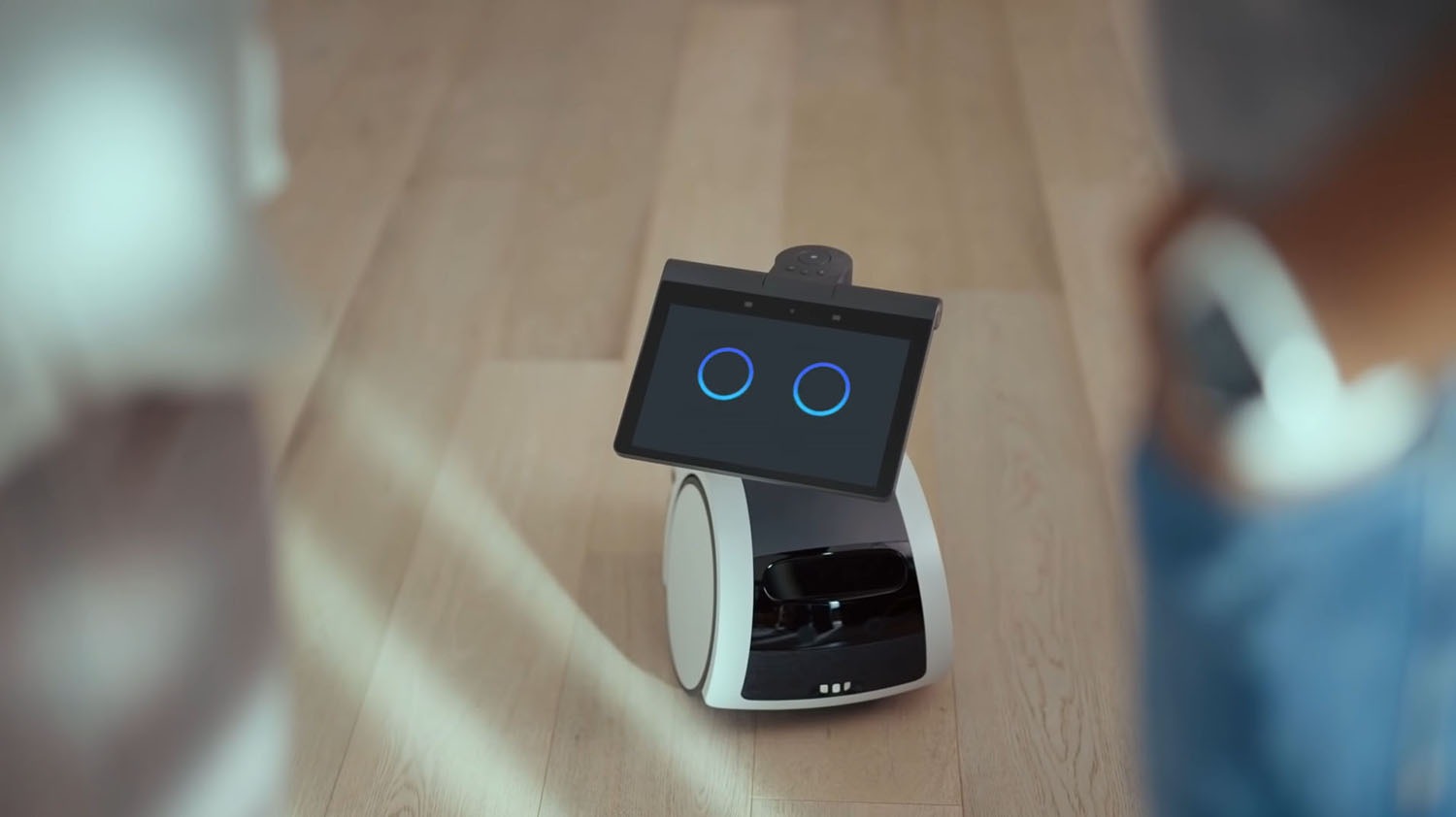 Astro domácí robot od Amazonu Gaming Ready