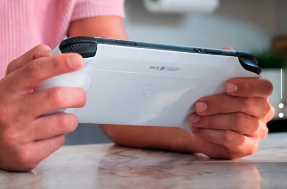 Cloudový herní handheld od Logitechu vypadá jako Switch s Androidem